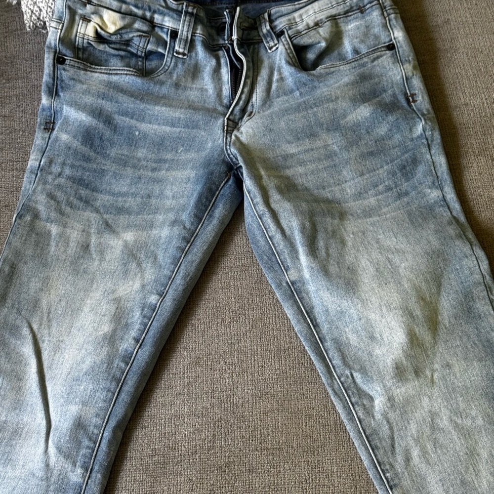 Kenneth Cole New York Slim Straight Blue Jeans with Authentic Fading